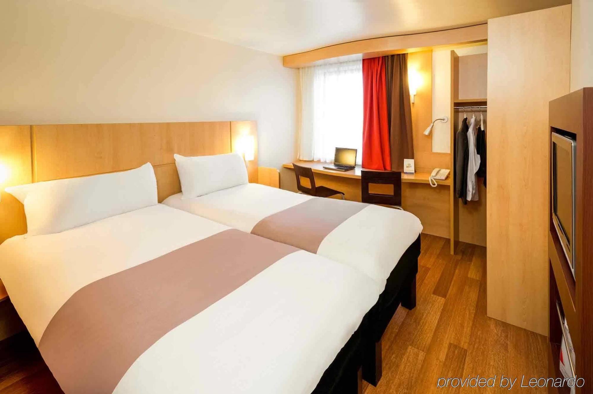 Ibis Brussels Airport 3*